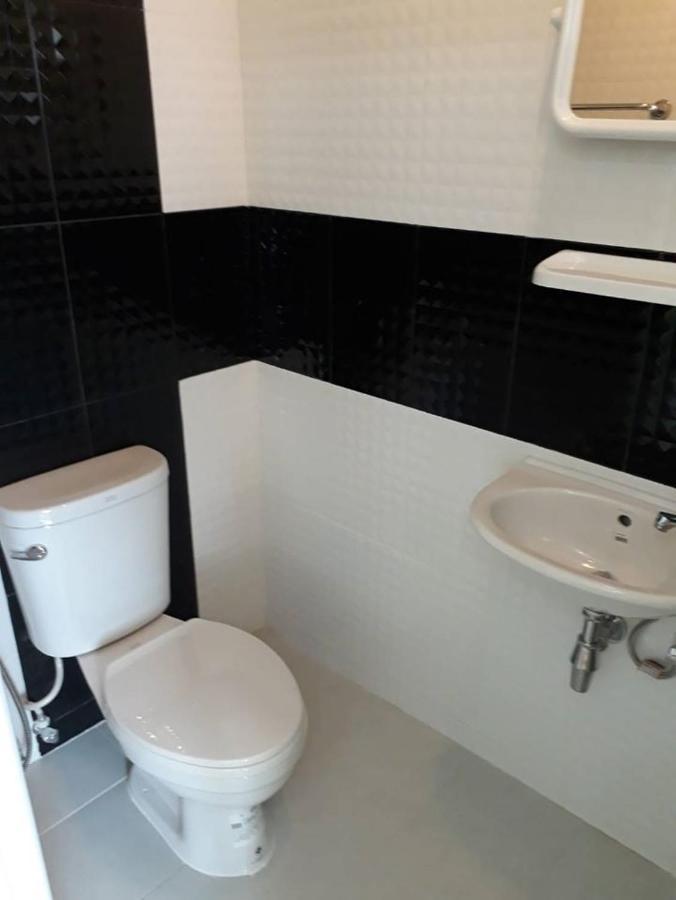 Hotel Kim Casa Nakhon Sawan Zewnętrze zdjęcie