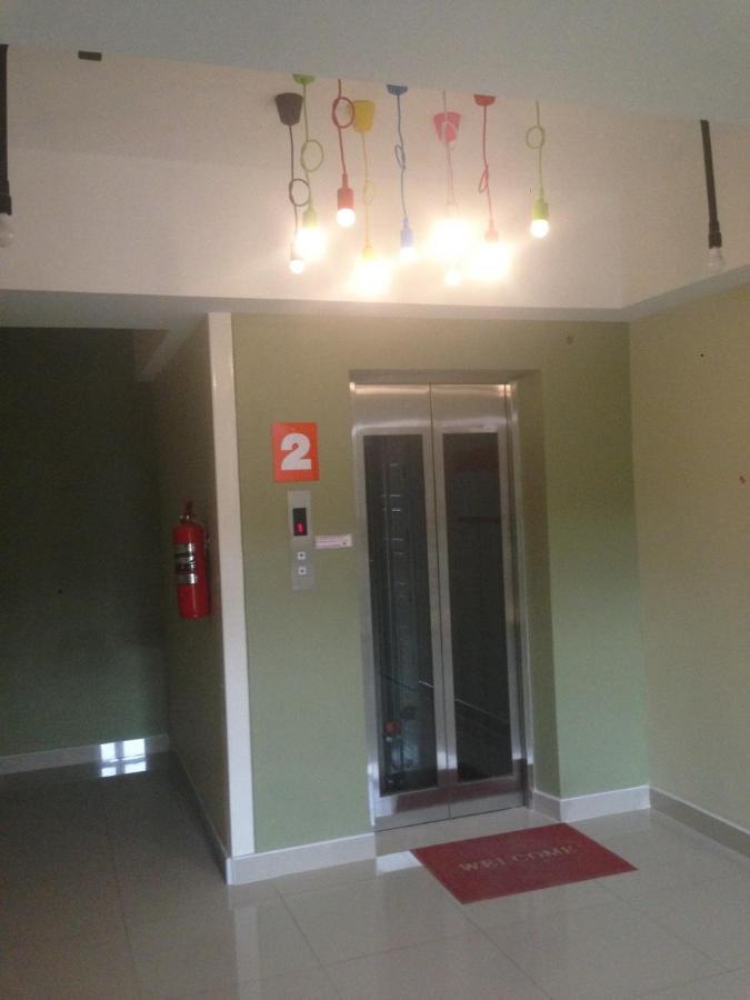 Hotel Kim Casa Nakhon Sawan Zewnętrze zdjęcie